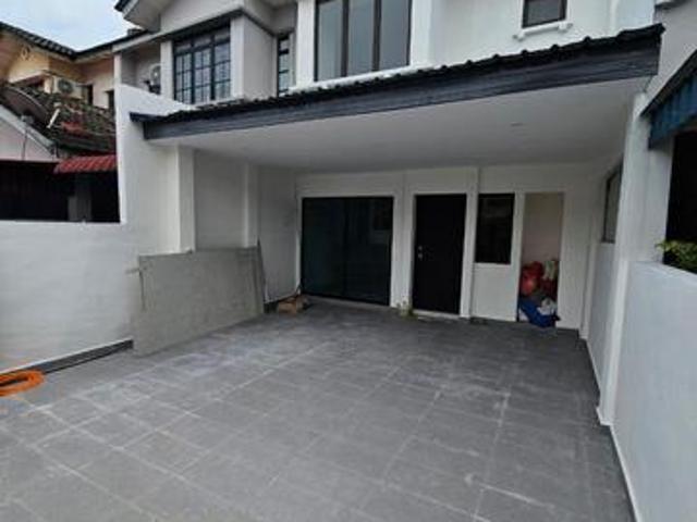 Double Storey Terrace Bukit Indah