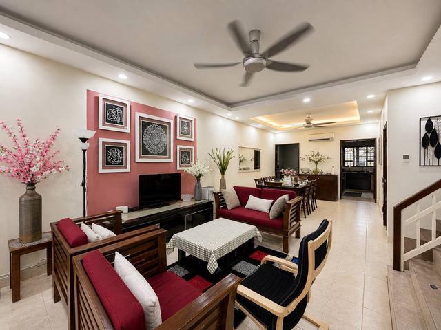 Double Storey Terrace Jalan Serambi Bukit Jelutong Shah Alam for SALE