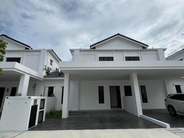 Double Storey Terrace Garden House Eco Horizon Camdon For Sale