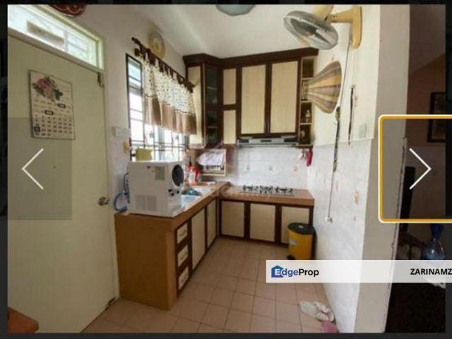 Double Storey Terrace D Sentral Bandar Seri Putra for Sale!