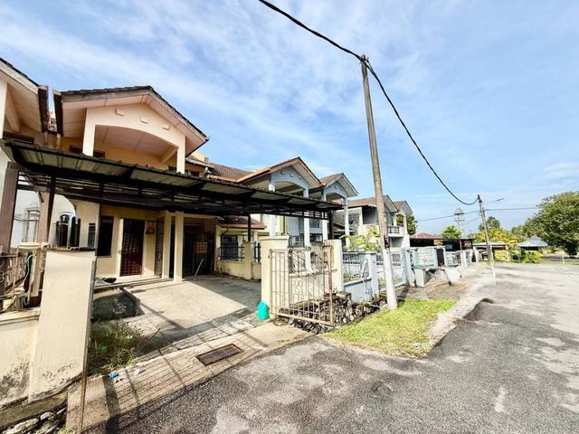 Double Storey Terrace Desa Anggerik Nilai