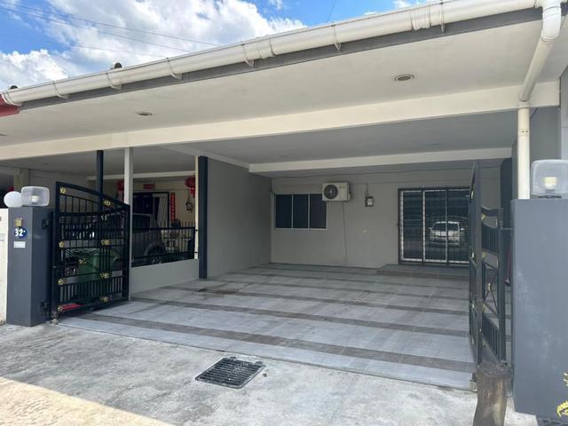 DOUBLE STOREY TERRACE FOR RENT At ARANG ROAD BATU KAWA KUCHING