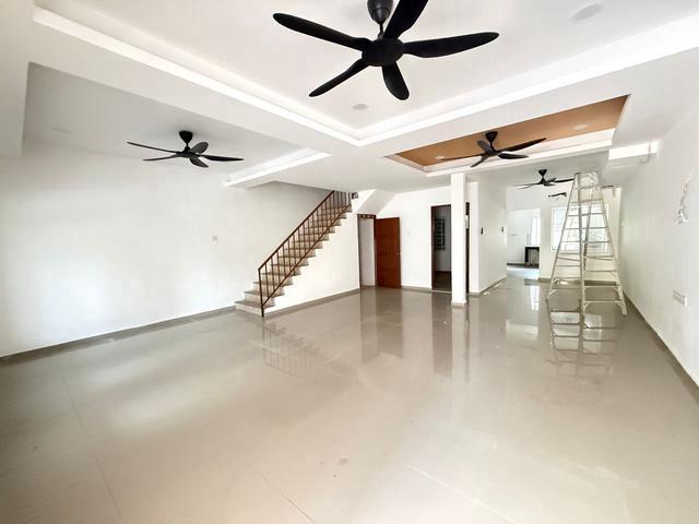 Double Storey Terrace Freehold Extended Bukit Beruang