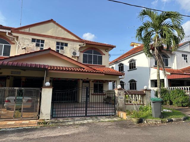 Double Storey Terrace House