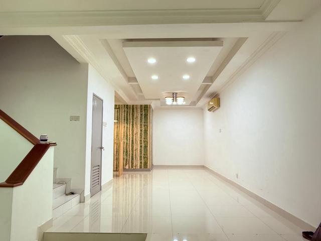 Double Storey Terrace House Alam Budiman Seksyen U10 Shah Alam