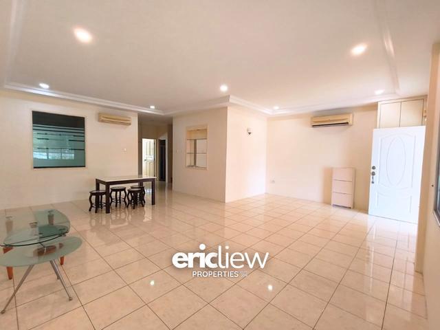 Double Storey Terrace house at Stampin Tengah for Rent