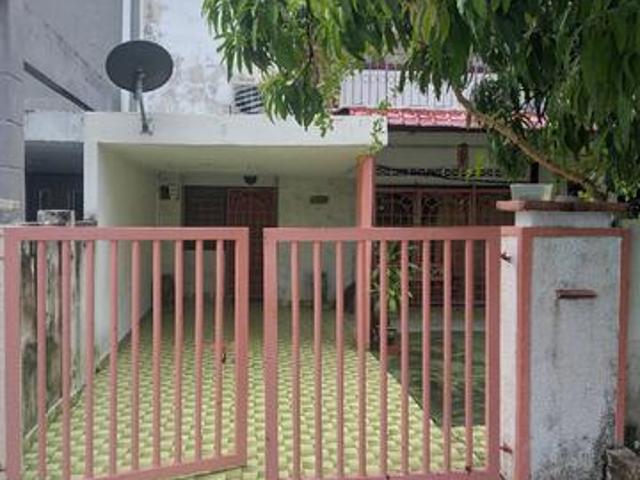 Double storey terrace house at Teluk Pulai Klang