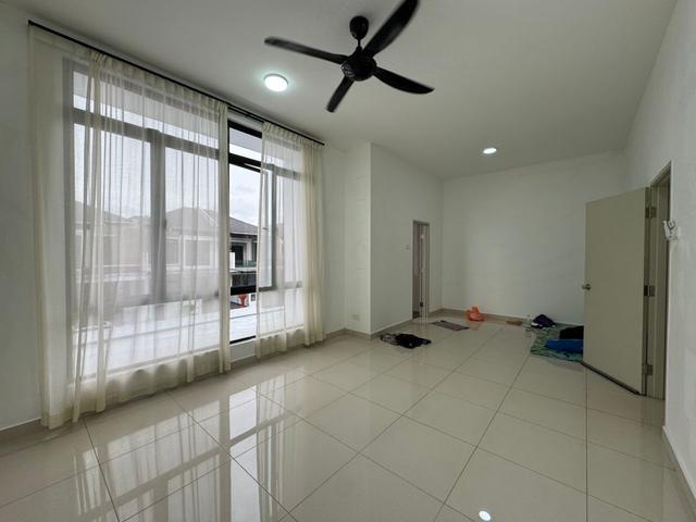 Double Storey Terrace House Austin Duta Seri Austin