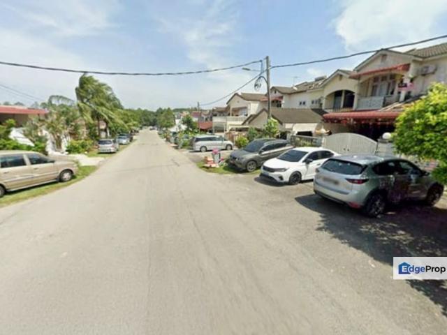 Double Storey Terrace House Bank Loan abt RM1.4K mth for Sale