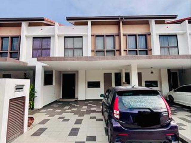 Double Storey Terrace House Belladona Setia Warisan Tropika