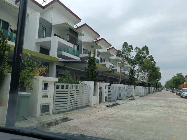 Double Storey Terrace House Gate Guarded Below Market Value BM