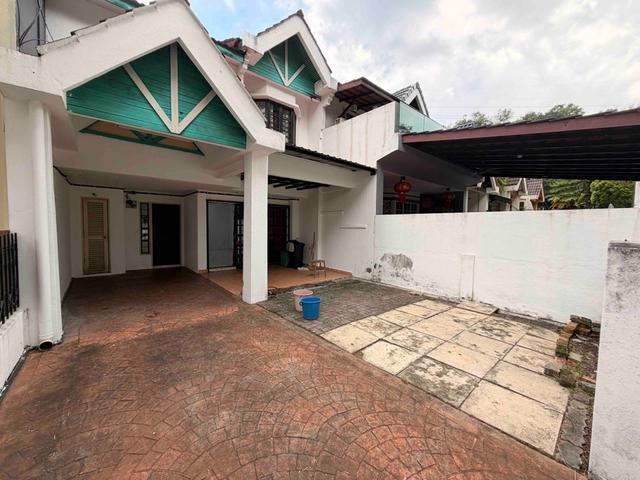 Double storey terrace house for rent SD 7 bandar sri damansara