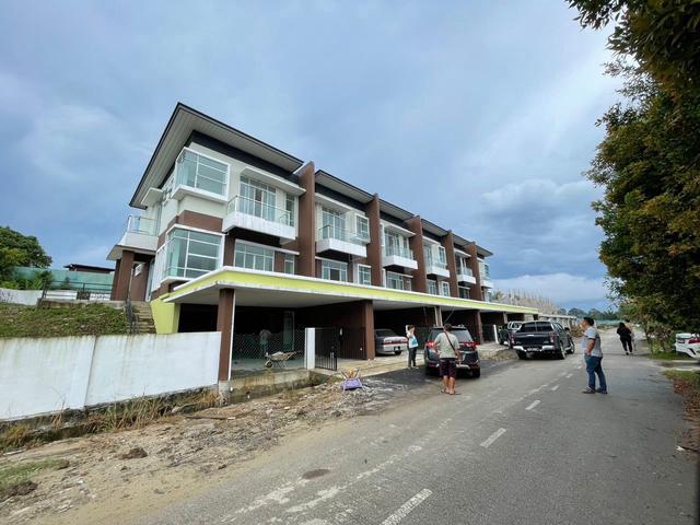 Double Storey Terrace House Kitang Heights For Sale