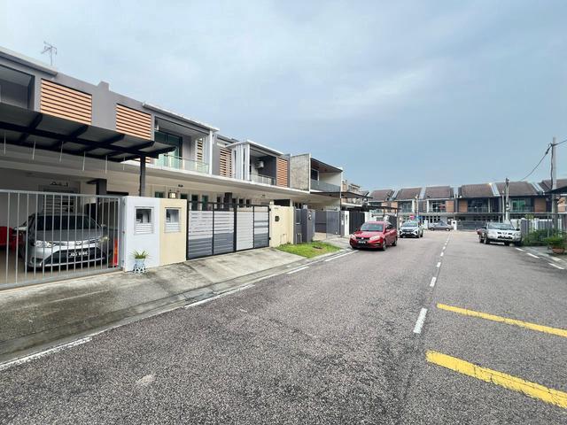 Double Storey Terrace House Jalan Camar Bandar Putra Kulai For Sale