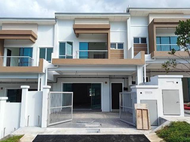 Double Storey Terrace House Jenderam Hilir Fasa III for SALE