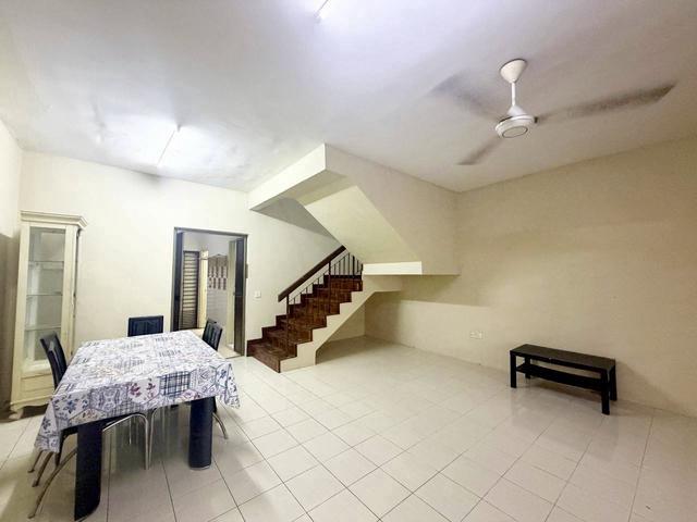 Double storey Terrace house Setia Indah 11 Ready to Sale
