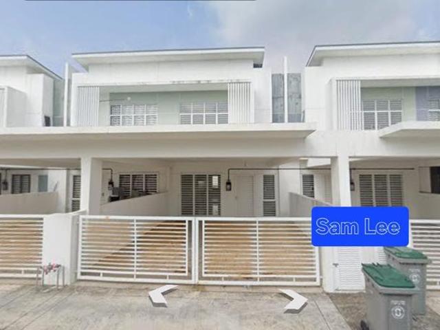 Double Storey Terrace House Suriaman 2 Bandar Sri Sendayan