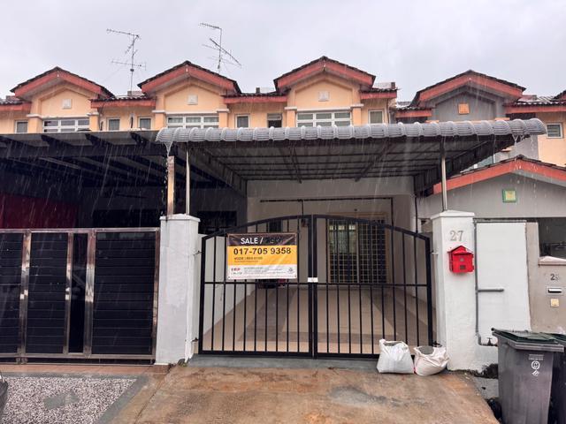 DOUBLE STOREY TERRACE HOUSE TAMAN BESTARI INDAH Ulu Tiram