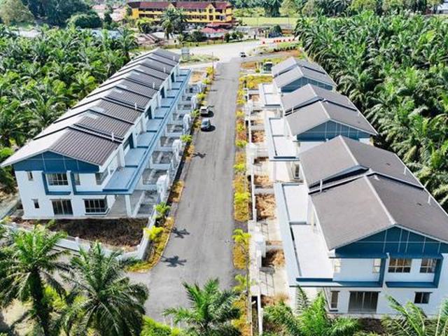 DOUBLE STOREY TERRACE HOUSE Taman Nira Sari BUKIT BELIMBING KSelangor