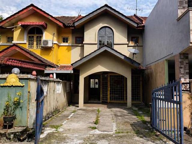 Double Storey Terrace House Taman Puchong Perdana