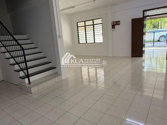 Double Storey Terrace Intermediate House For Rent! at Foochow Road