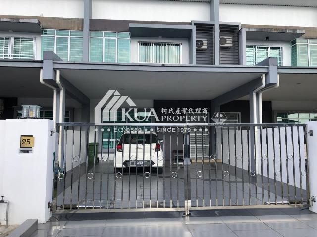 Double Storey Terrace Intermediate House For Rent! Located at City Garden, Samarahan