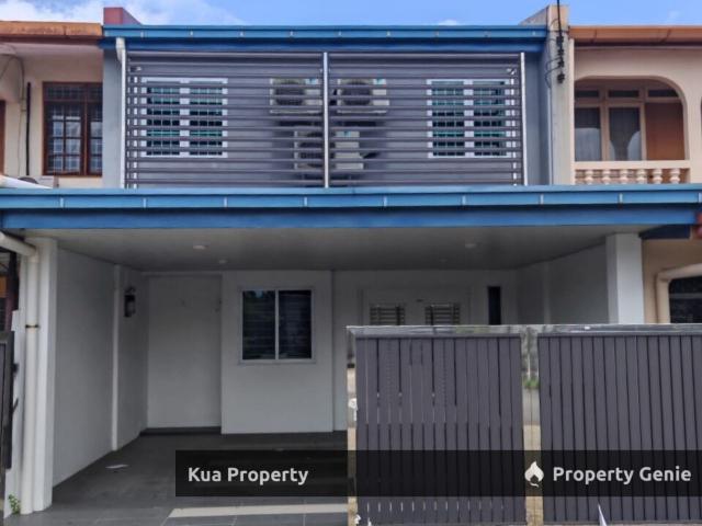 Double Storey Terrace Intermediate House For Rent! Located at Bayor Bukit, Tabuan Jaya