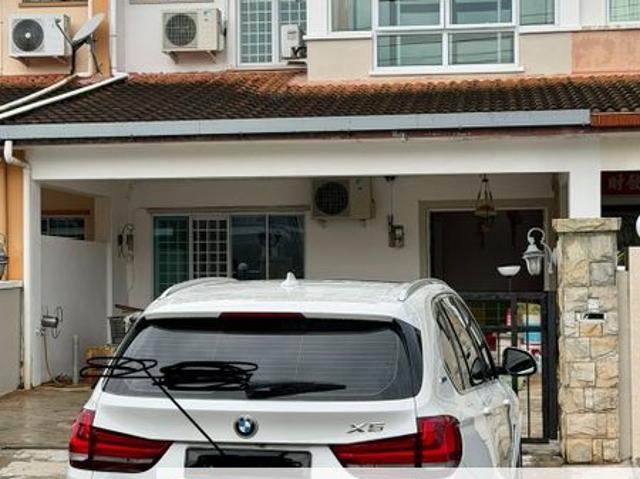 Double Storey Terrace Intermediate House For Rent! Located at Riveria, Samarahan