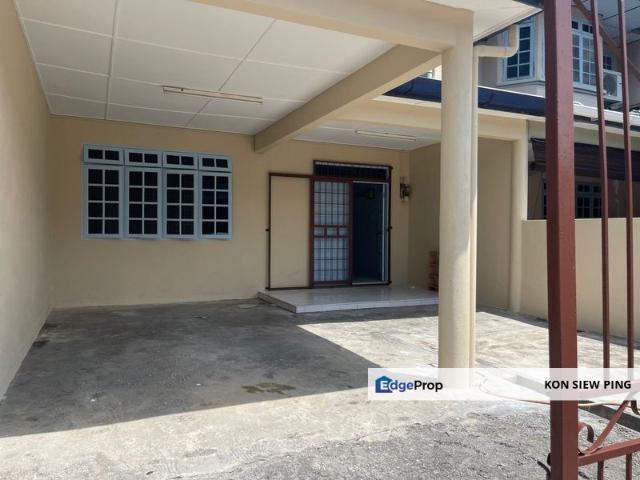Double Storey Terrace Intermediate House For Rent! Located at Taman Tapang Emas, Sungai Tapang, 7 mile