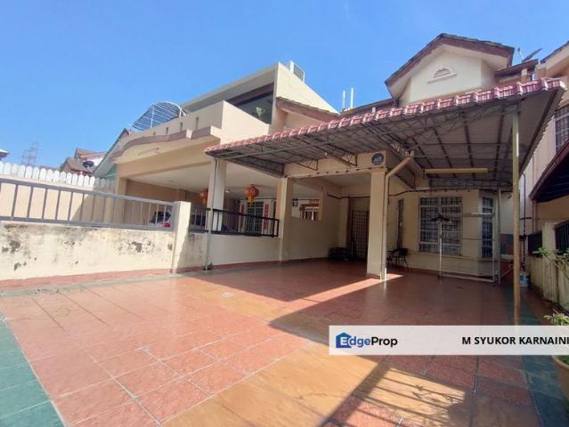 Double Storey Terrace Jalan kuning U9/25, Cahaya Height U9, Shah Alam