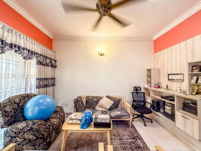 Double Storey Terrace Jalan Platinum Seksyen 7 Shah Alam