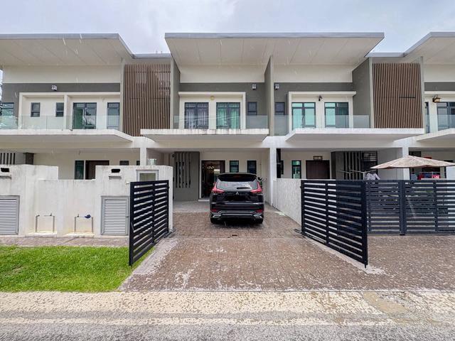 Double Storey Terrace Onepark Taman Semenyih Idaman