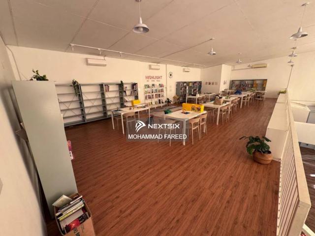 Tmn ZAMRUD, ULU TIRAM, JB Single Storey Endlot With Extra Land