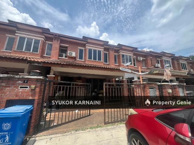 Double Storey Terrace Seksyen U10, Alam Budiman, Shah Alam, Selangor