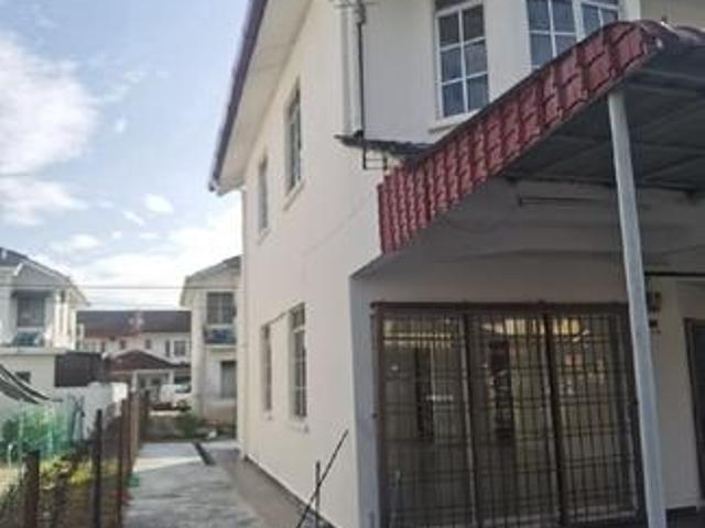 Double Storey Terrace Wide End Lot