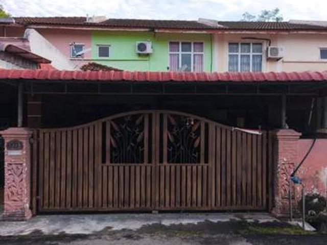 Double Storey Terrace Taman Belatuk Emas Durian Tunggal Melaka