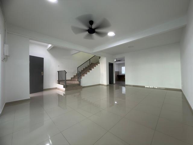 Double Storey Terrace Taman Belimbing Harmoni Durian Tunggal