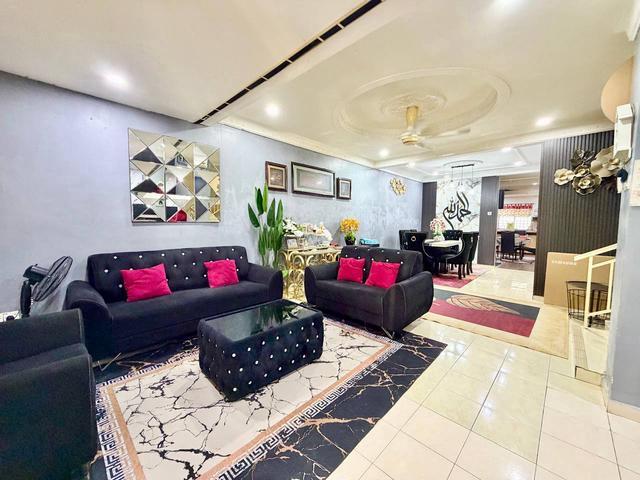 Double Storey Terrace Taman Dato Demang Seri Kembangan