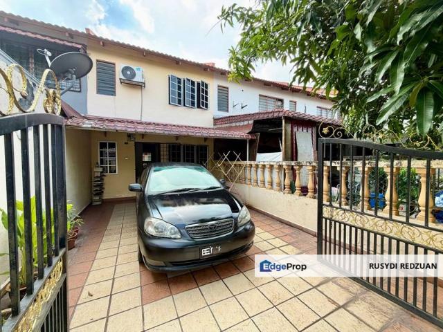 Double Storey Terrace, Taman Kantan Permai, Kajang