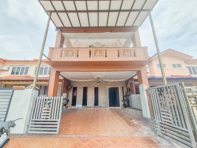 FULLY RENOVATED Double Storey Terrace Taman Harmoni Kajang