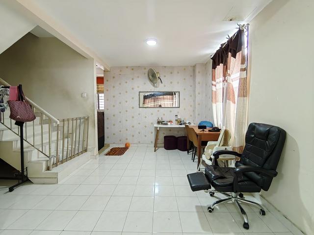 Double Storey Terrace Taman Mawar 2 Bandar Baru salak Tinggi