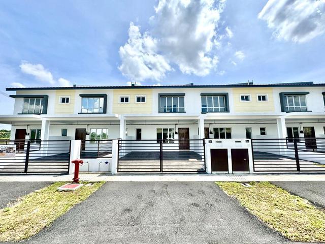 Double Storey Terrace Taman Semarak Warisan Kota Warisan Sepang