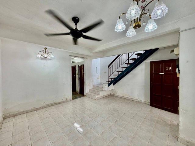 DOUBLE STOREY TERRACE TAMAN SRI RAYA BATU 9 CHERAS kl