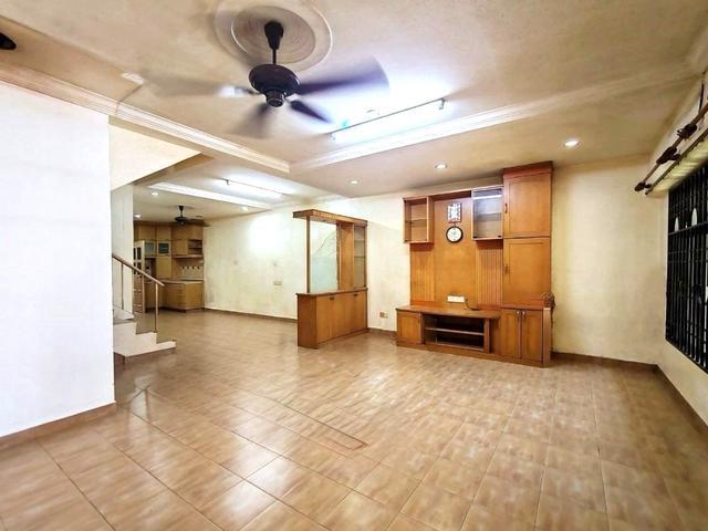 DOUBLE STOREY TERRACE Taman Permai Jaya beside ECONSAVE kota permai