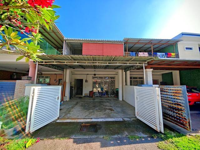 Double Storey Terrace Taman Warisan Putra Jenderam Hilir Dengkil