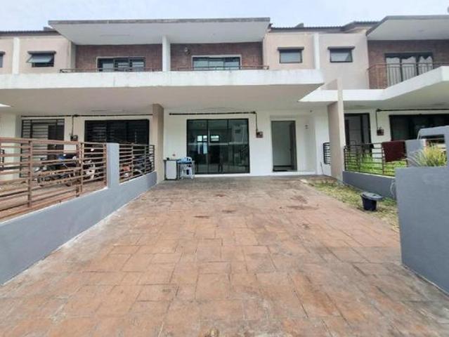 Double Storey Terrace Type Alcea Saujana KLIA Kita Warisan Sepang