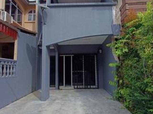 Double Storey Tmn Sri Gombak