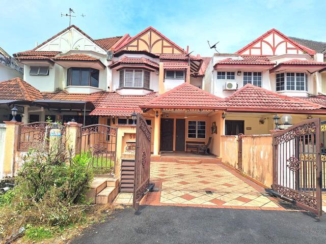 Double Storey USJ 11 Subang Jaya RENOVATED