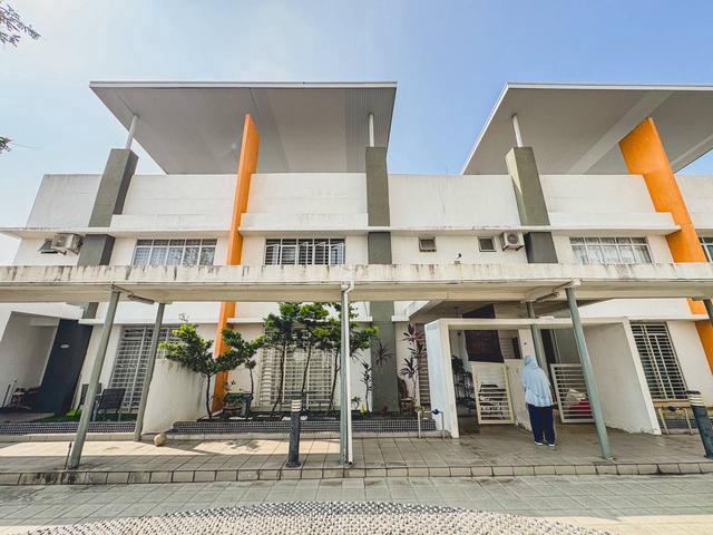 Double Storey Villa 228 Condominium Selayang For Sale