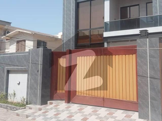Double Storey 10 Marla House Available In Gulgasht Colony For Sale